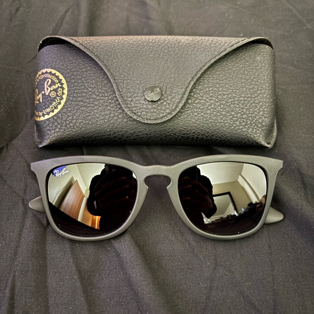 Ray-Ban 4221 Matte Black Sunglasses with Case